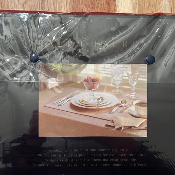 Ralph Lauren Table Cloth - Picture 4 of 6